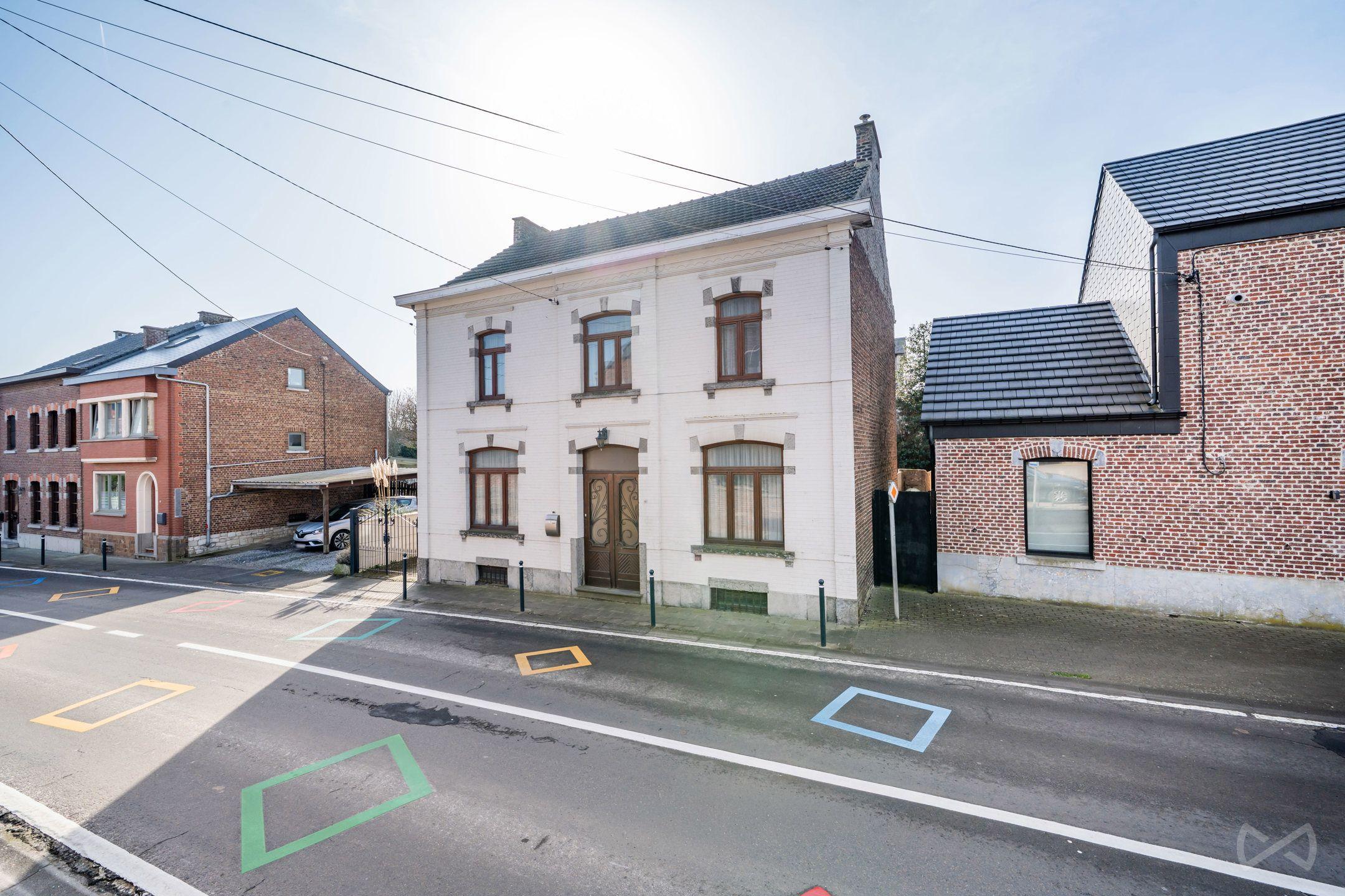Maison de maître à vendre à Route de Namêche 16 Leuze