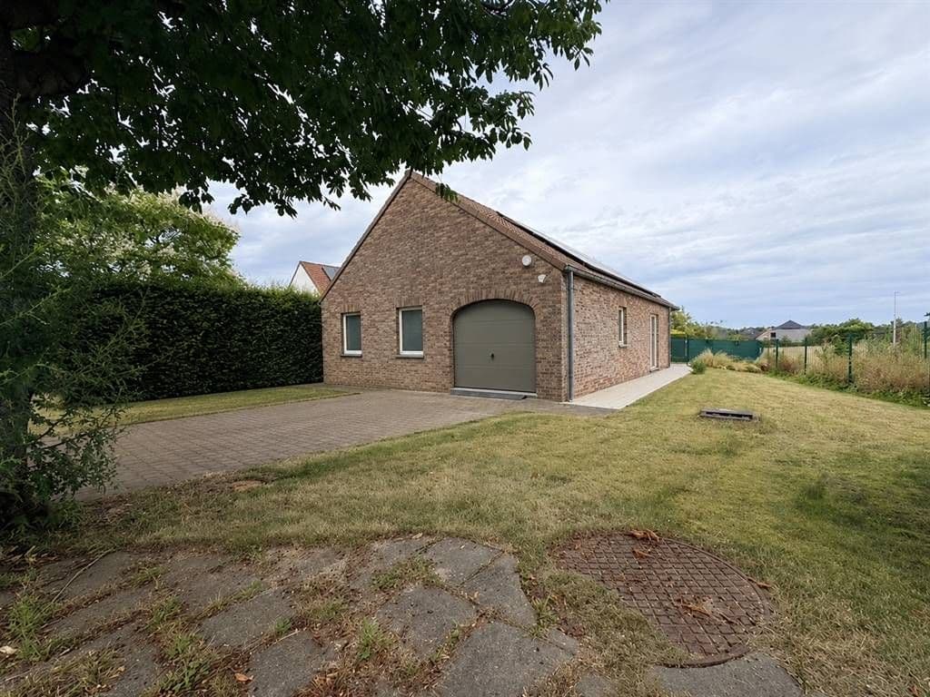Maison à louer à Rue du Chêne du Bus 29 Luingne